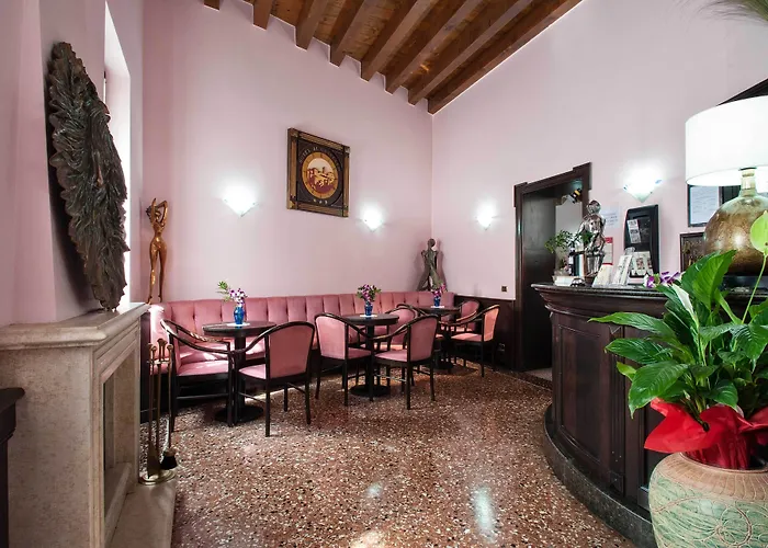Al Castello Hotell 3*