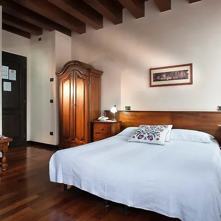 Al Castello 3*